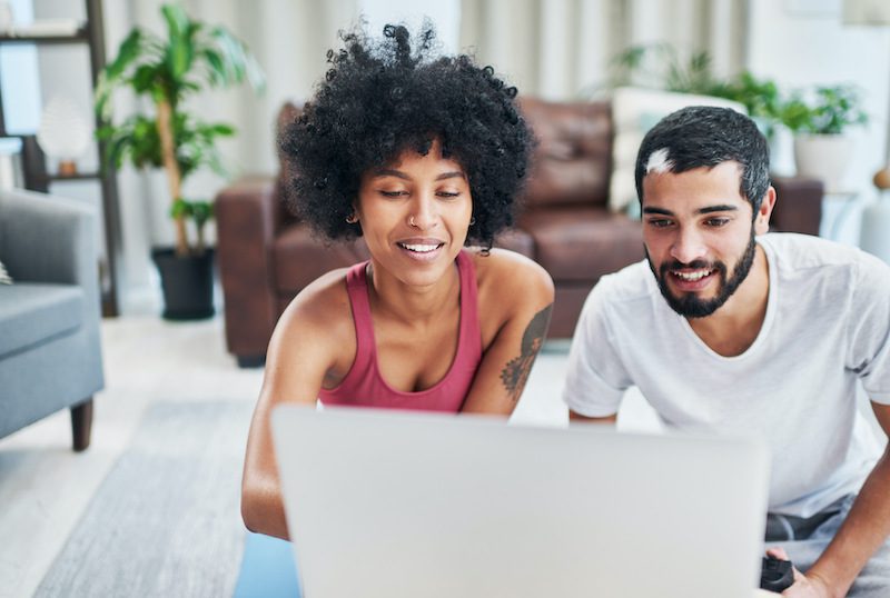 how-to-talk-finances-with-your-spouse-sit-down